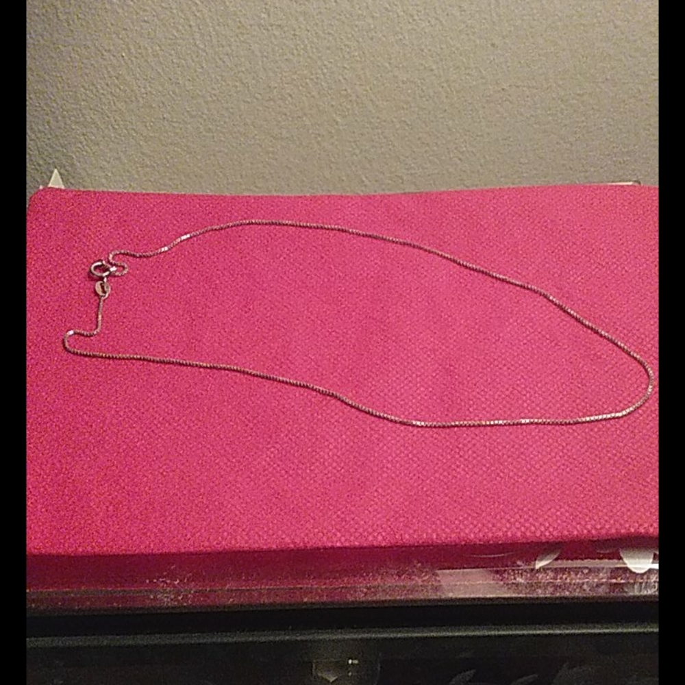 Silver chain - Picture 2 of 2